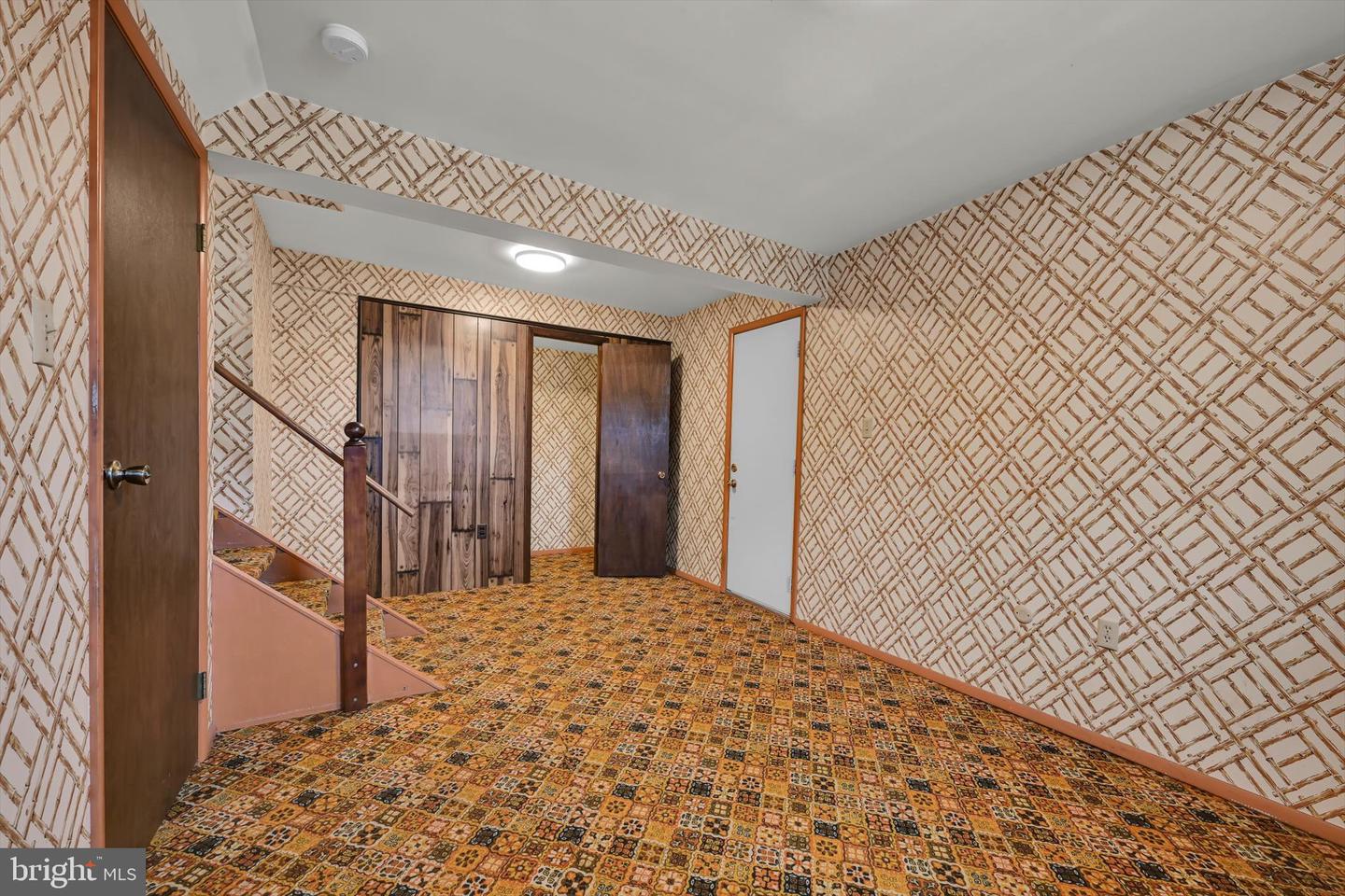 15 Elm St Property Photo 25