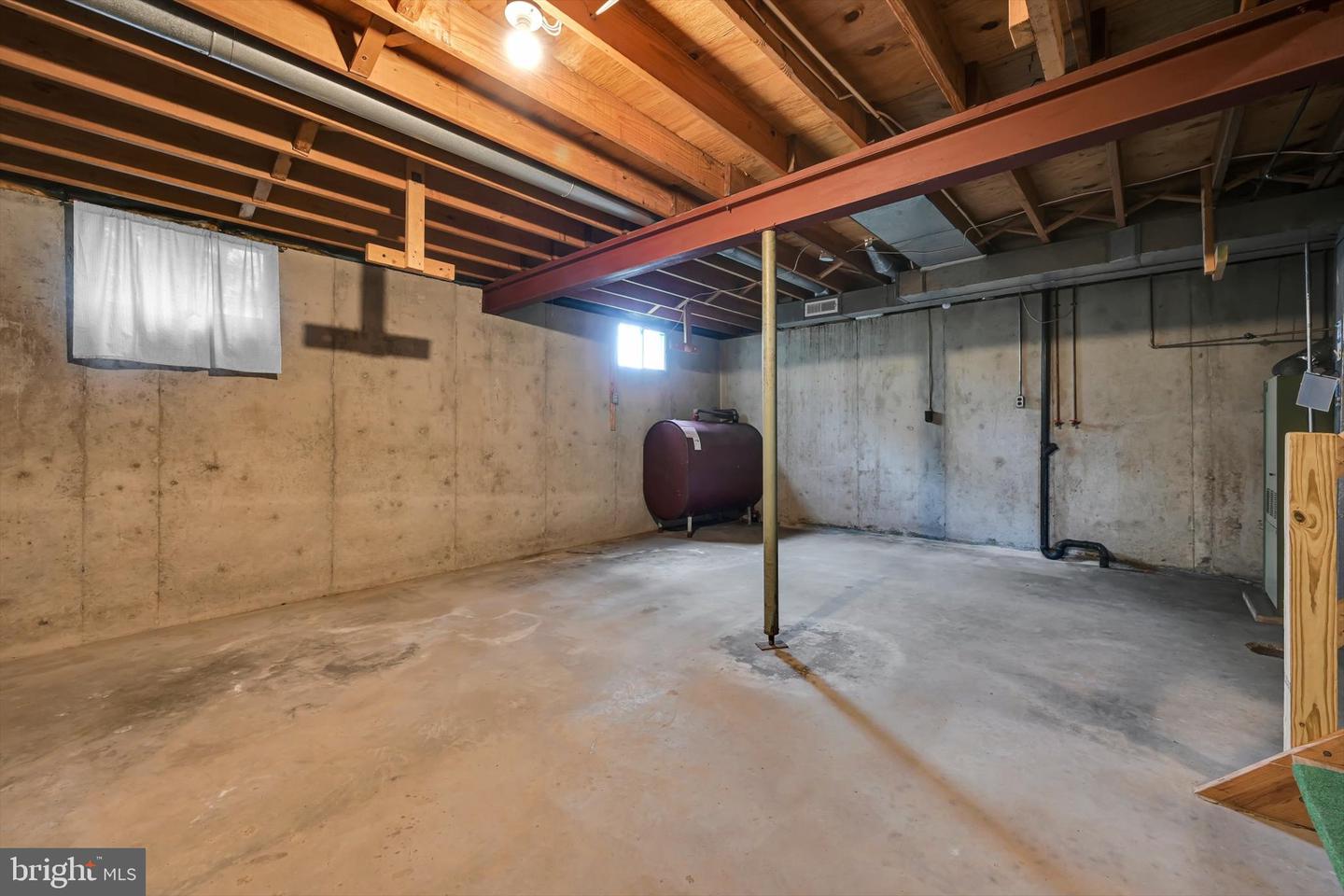 15 Elm St Property Photo 27
