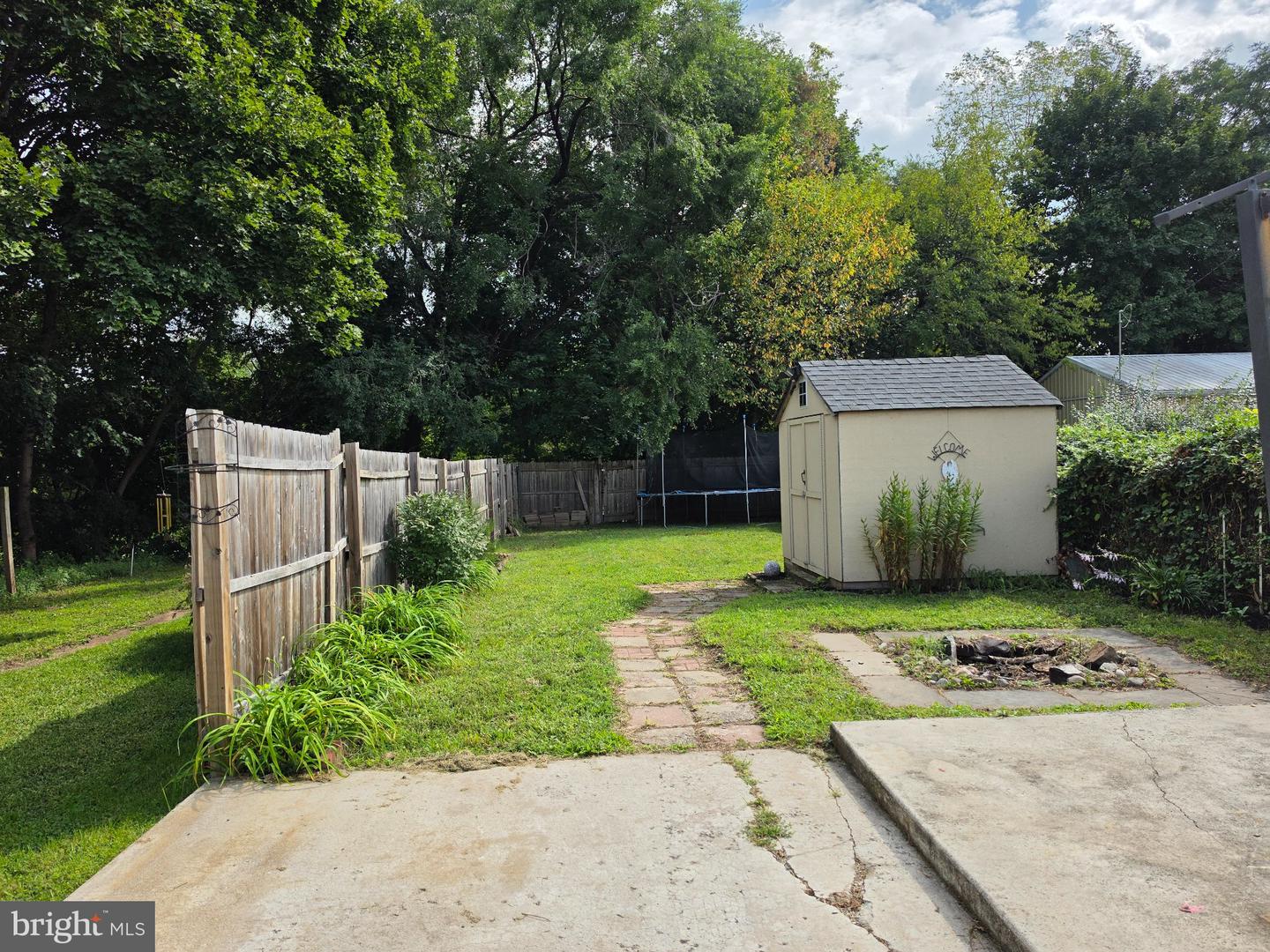 203 Cinder St Property Photo 3