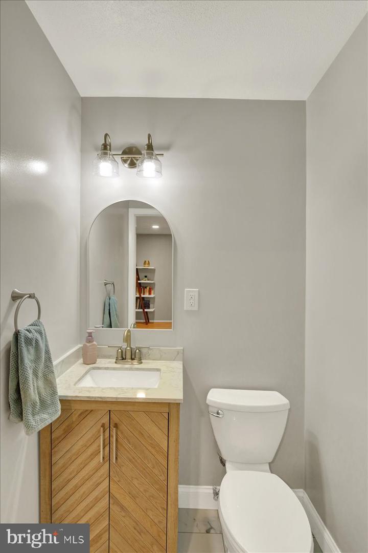 1616 Sherwood Rd Property Photo 21