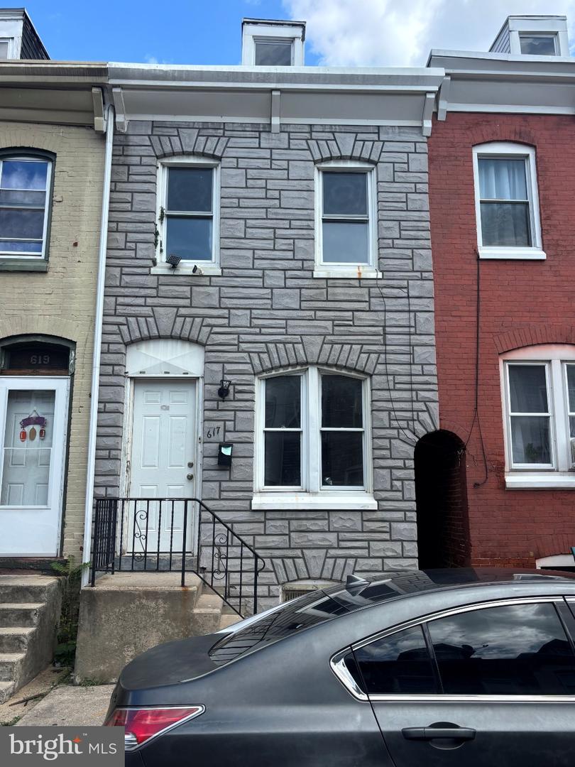 617 Birch St Property Photo 1