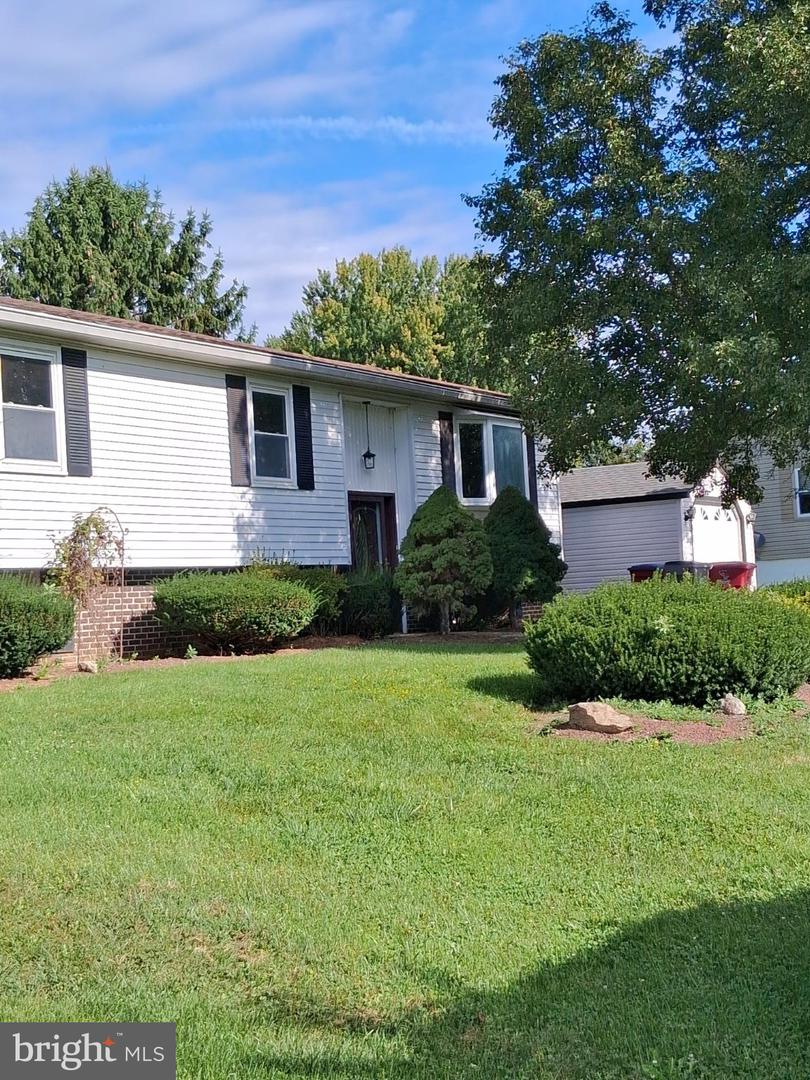 168 Butternut Court Property Photo 3