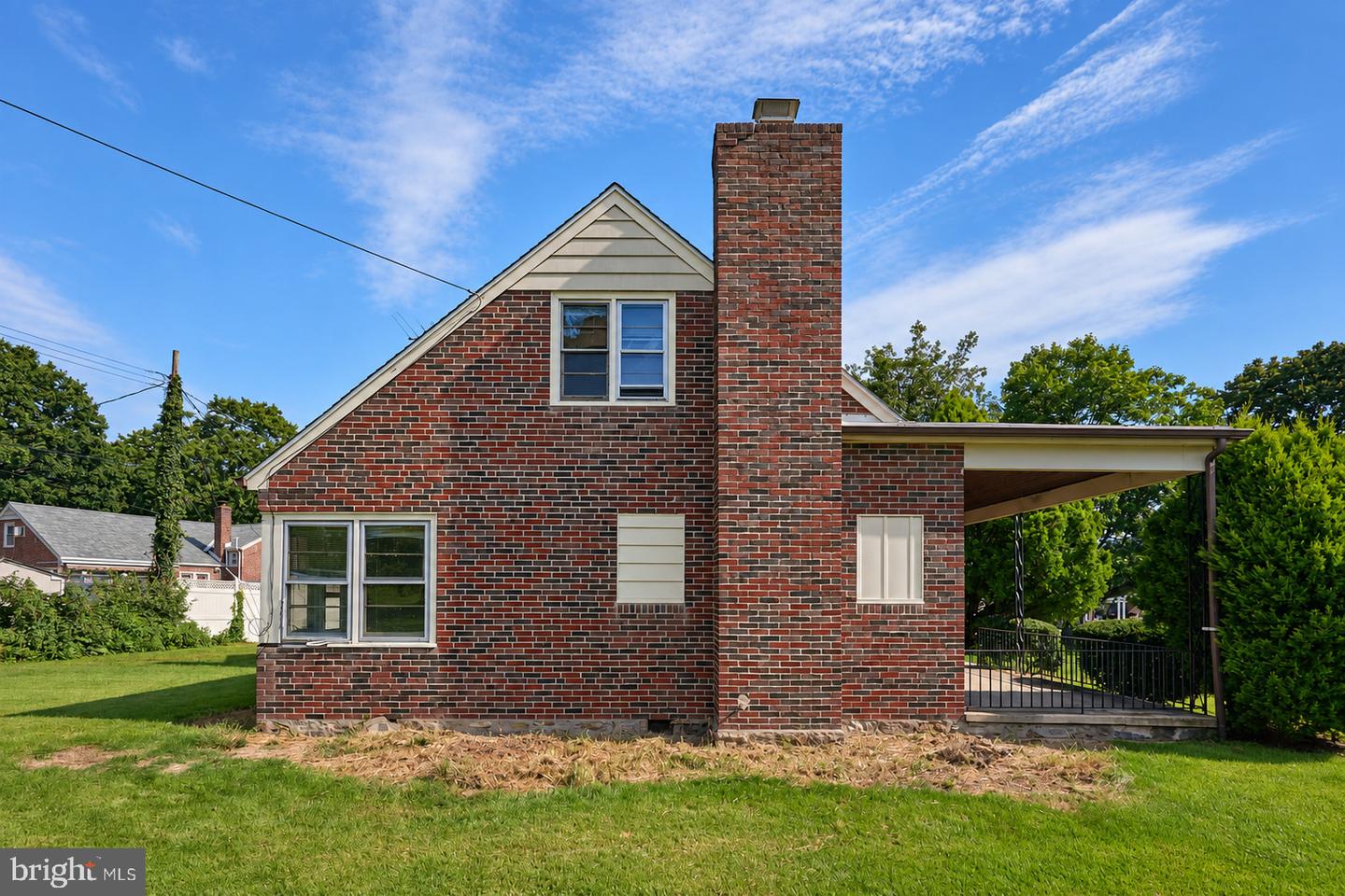 102 Mayer St Property Photo 7