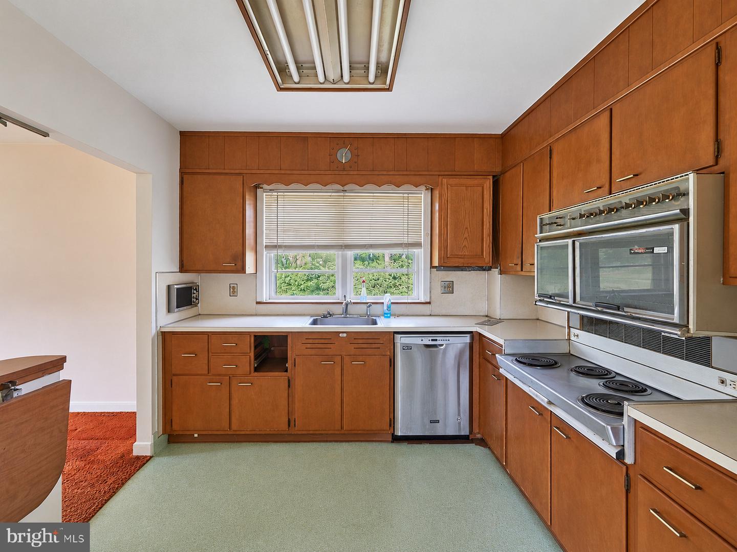 102 Mayer St Property Photo 12