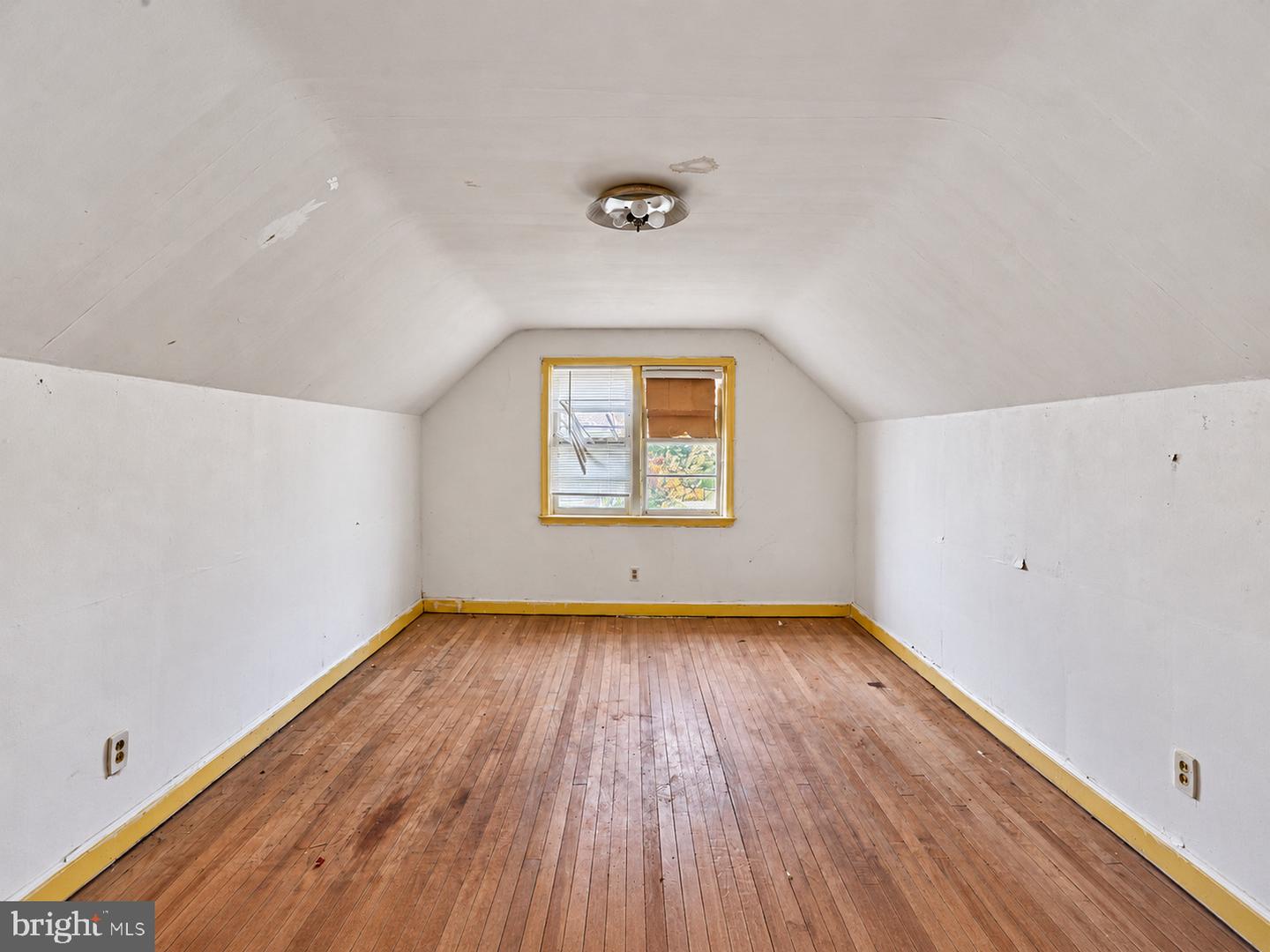102 Mayer St Property Photo 25
