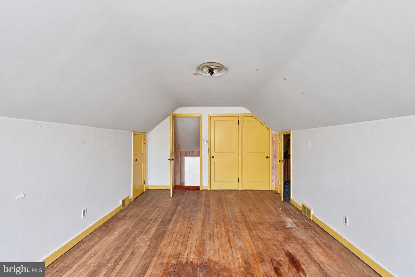 102 Mayer St Property Photo 26
