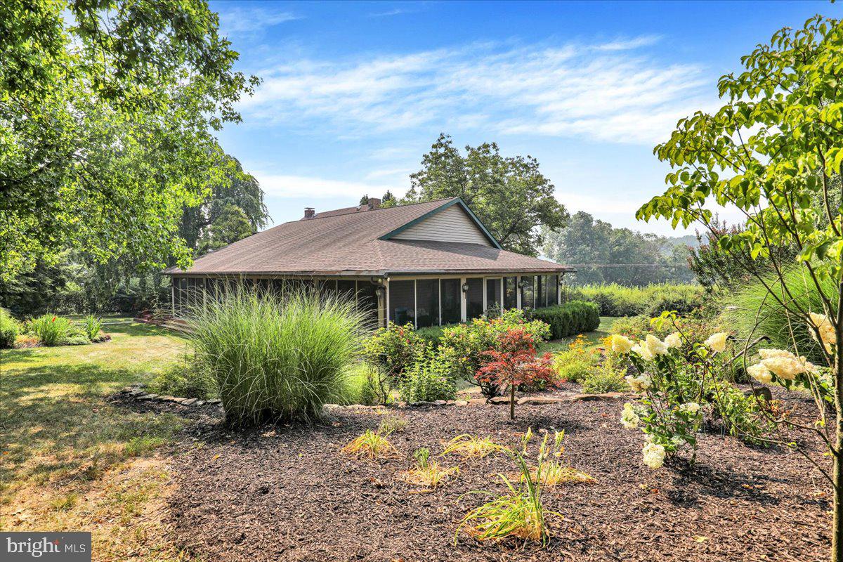 9603 Red Rd Property Photo 2