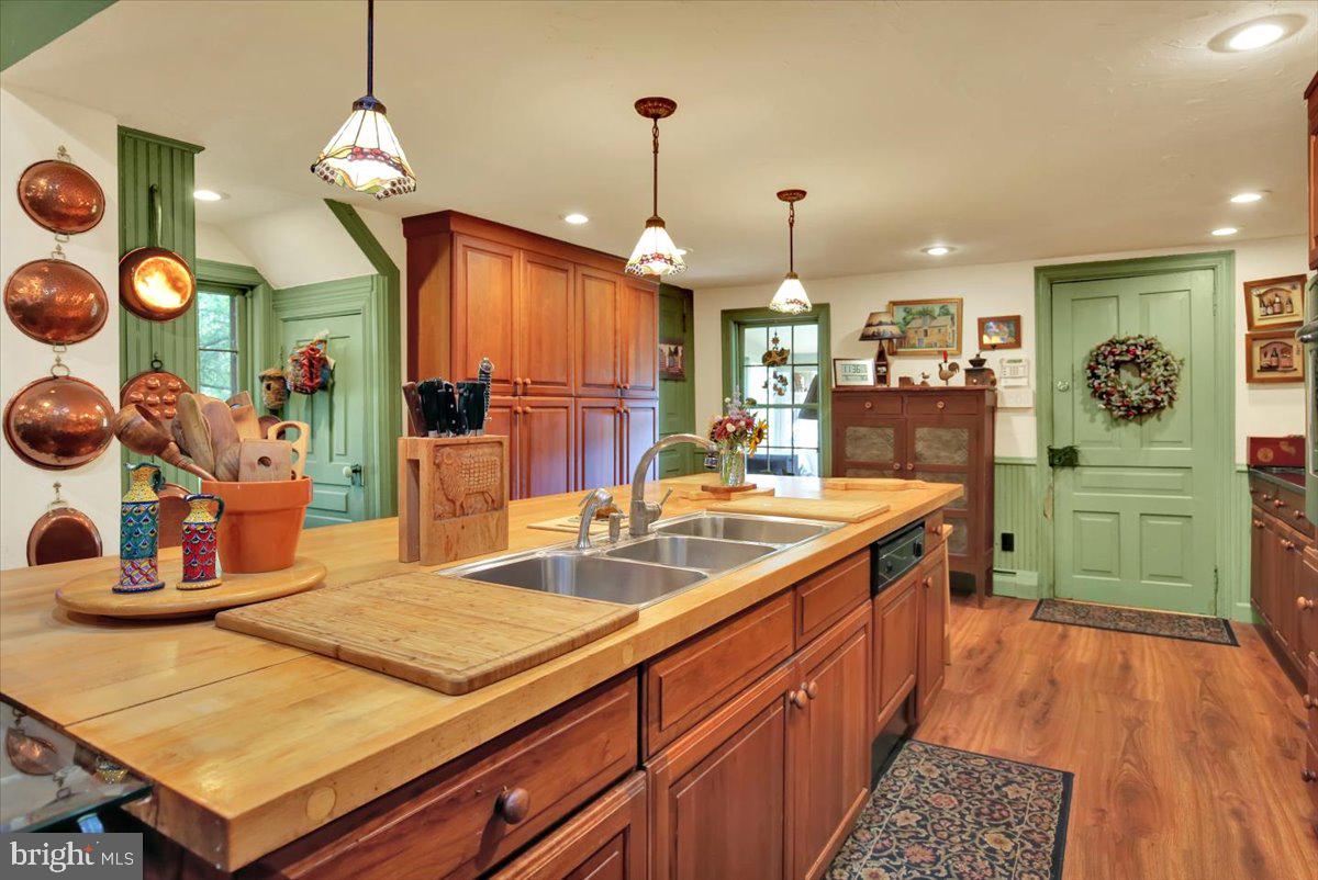 9603 Red Rd Property Photo 35