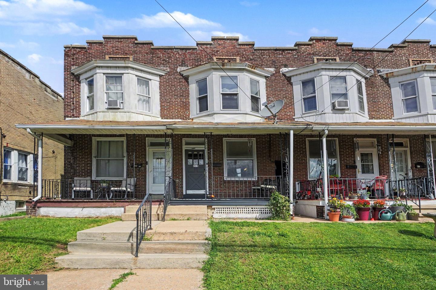 213 Upland Ave Property Photo 1