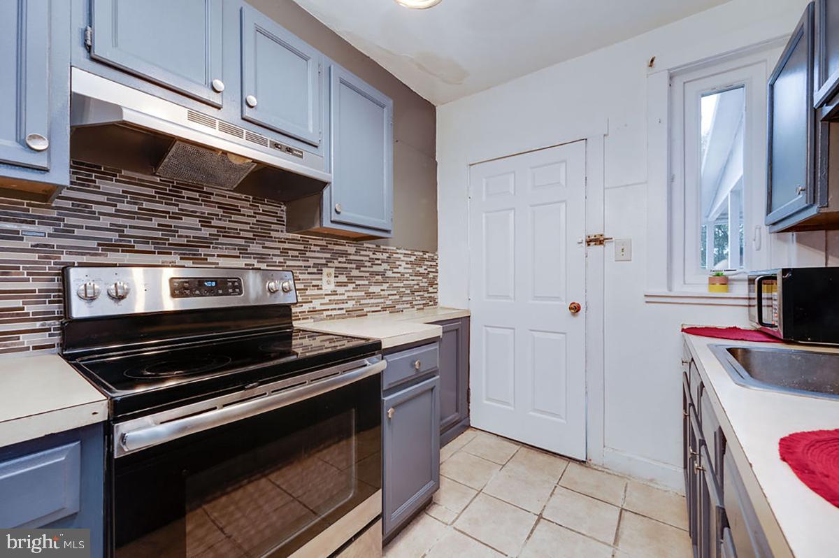 391 Sunset Rd Property Photo 10