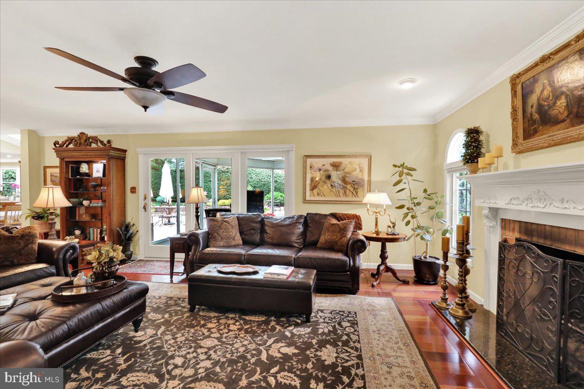 225 Logan Ave Property Photo 52
