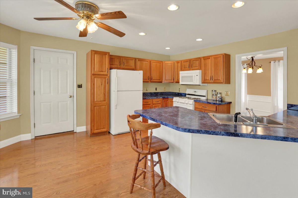 632 Leininger Ave Property Photo 2