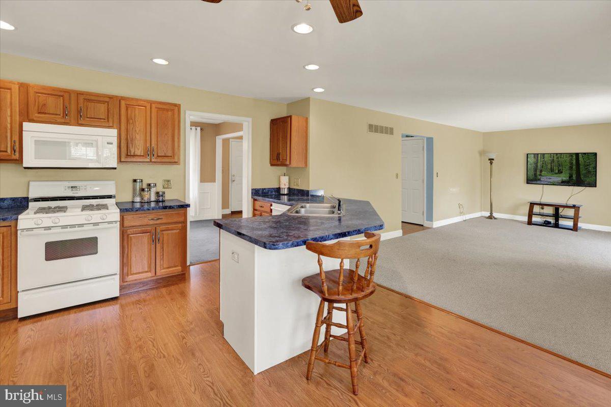 632 Leininger Ave Property Photo 3