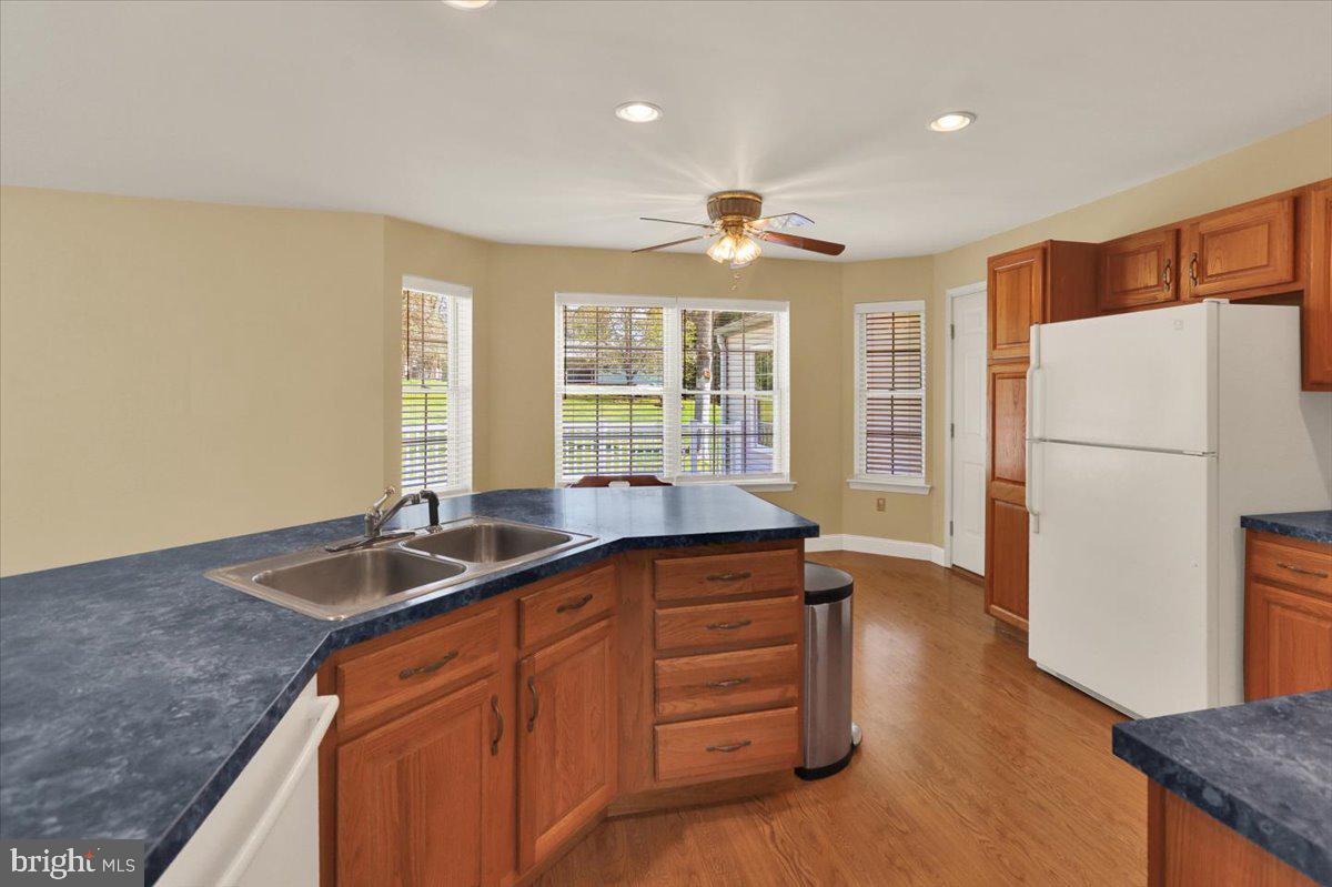 632 Leininger Ave Property Photo 4