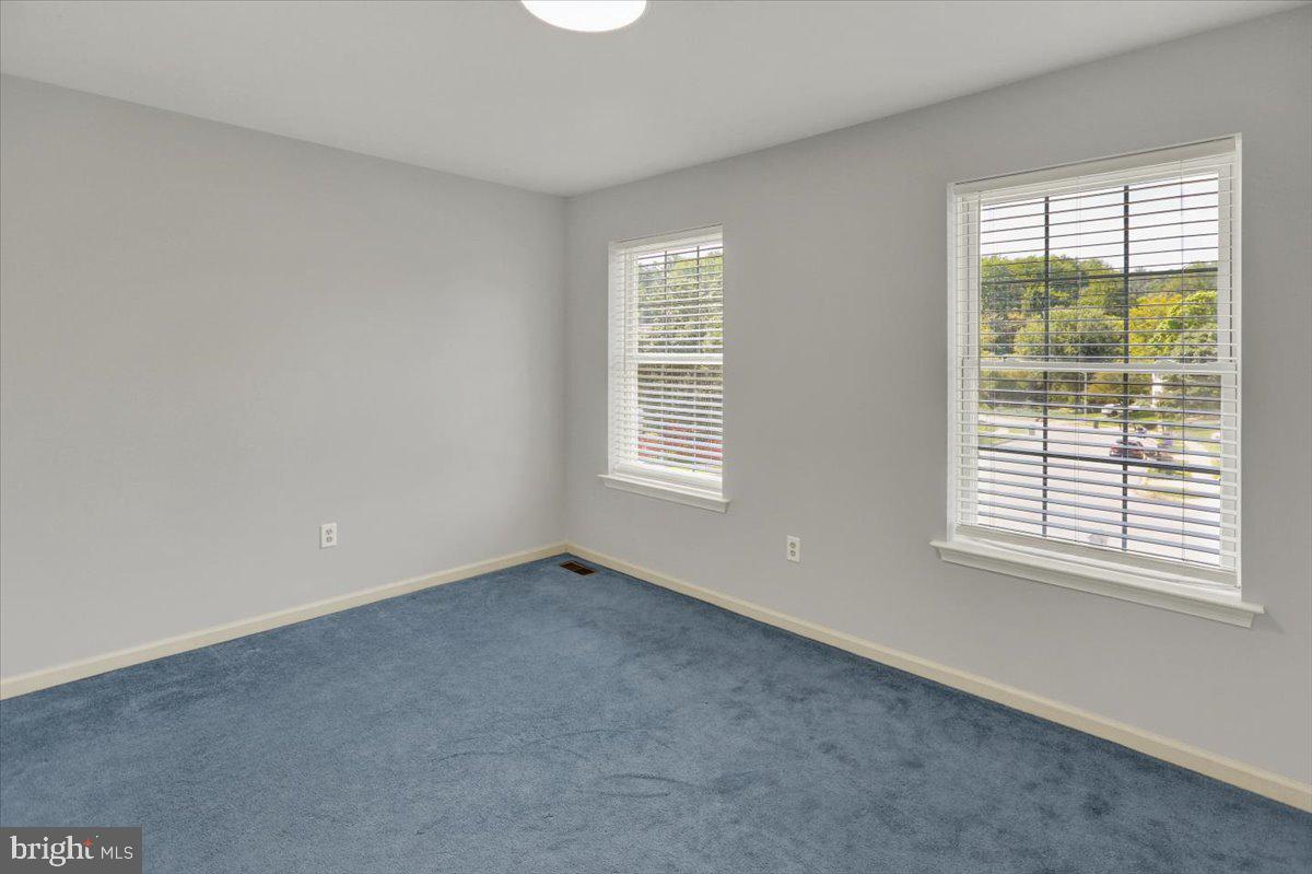 632 Leininger Ave Property Photo 9