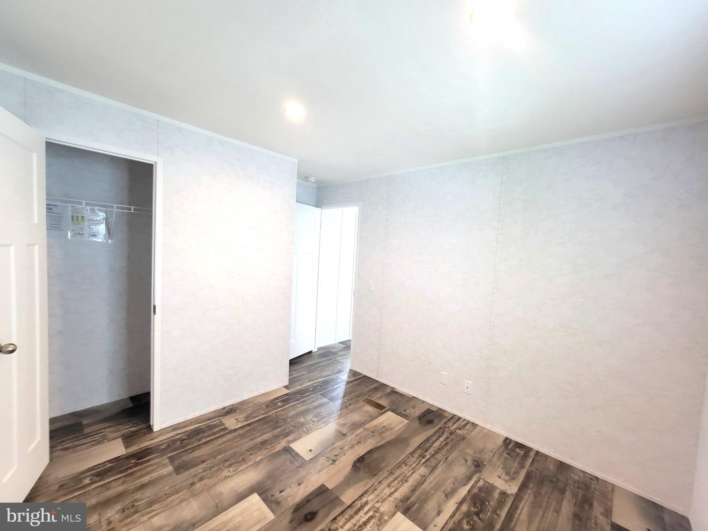 25 Joseph Ave Property Photo 18
