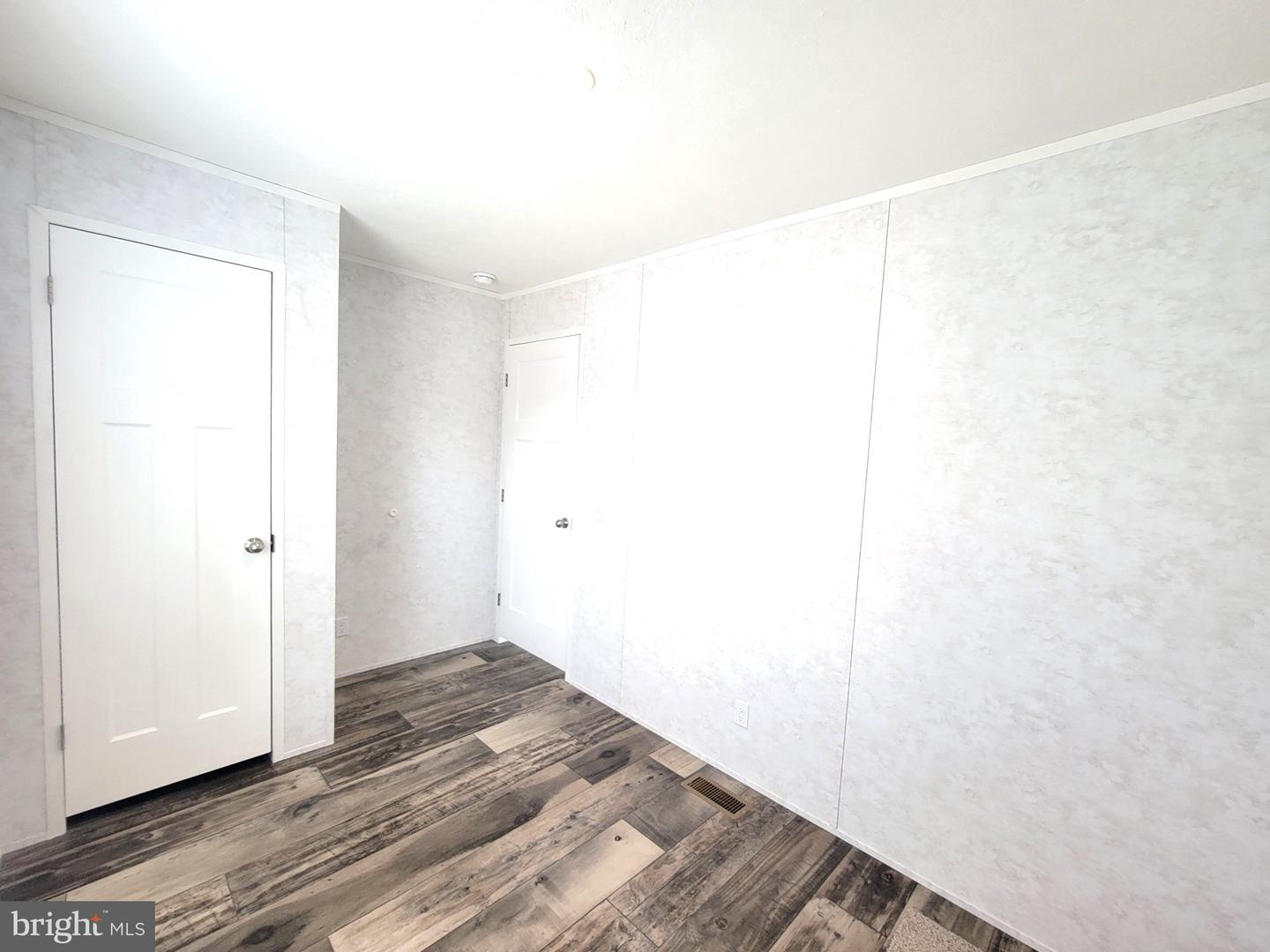 25 Joseph Ave Property Photo 20