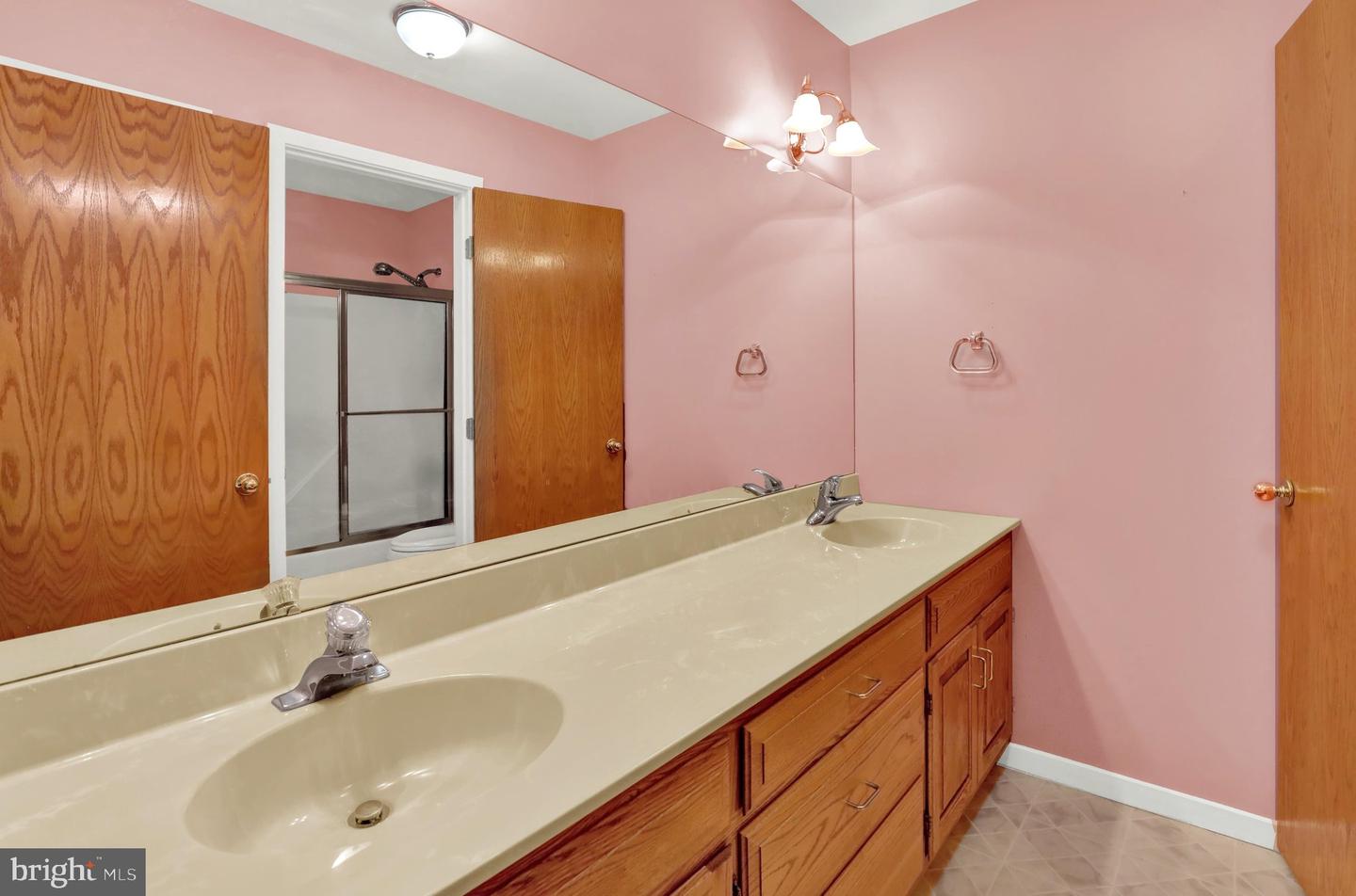 20 Scotland Dr #20 Property Photo 38