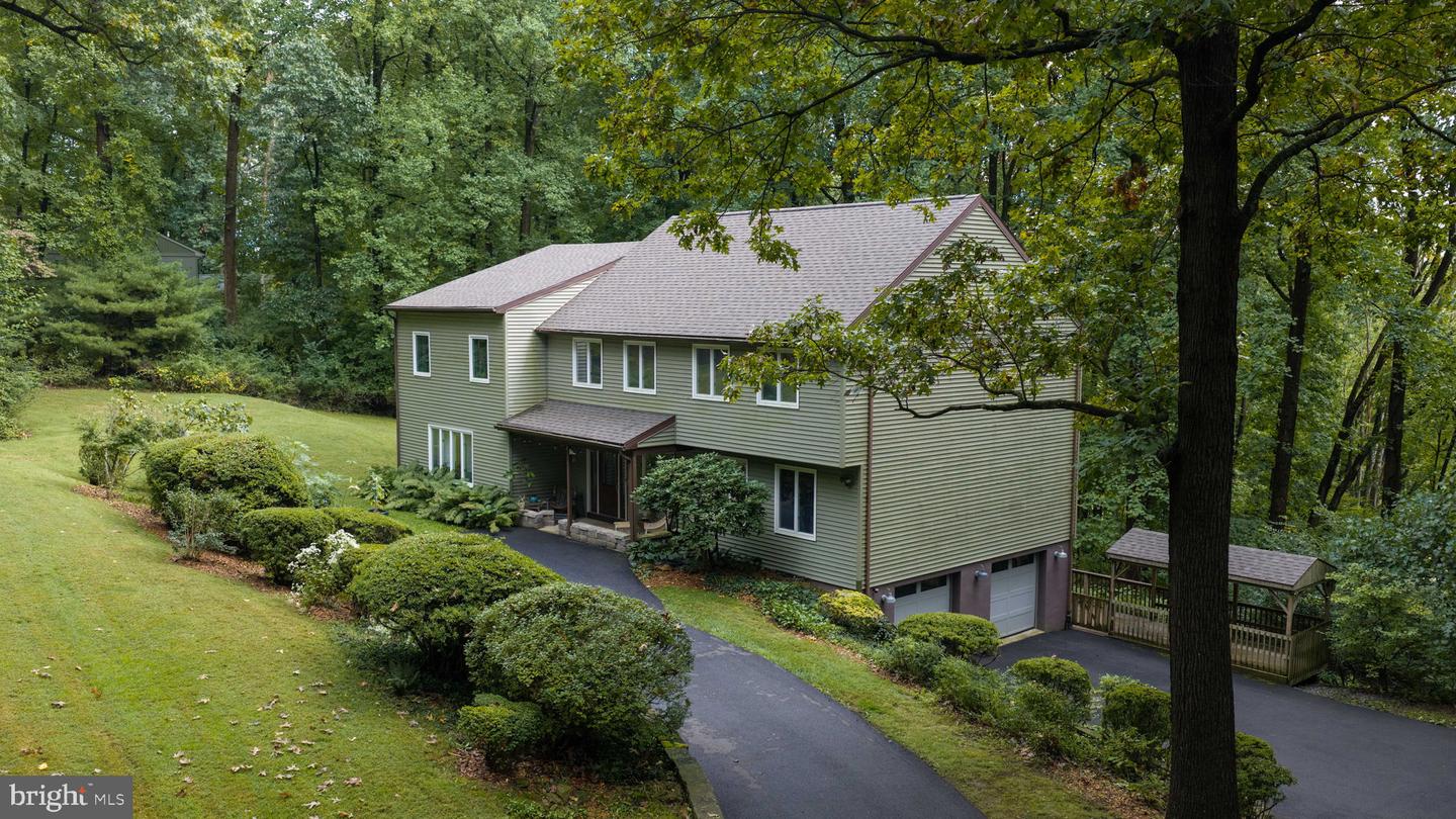 135 Golf Ridge Rd Property Photo 1