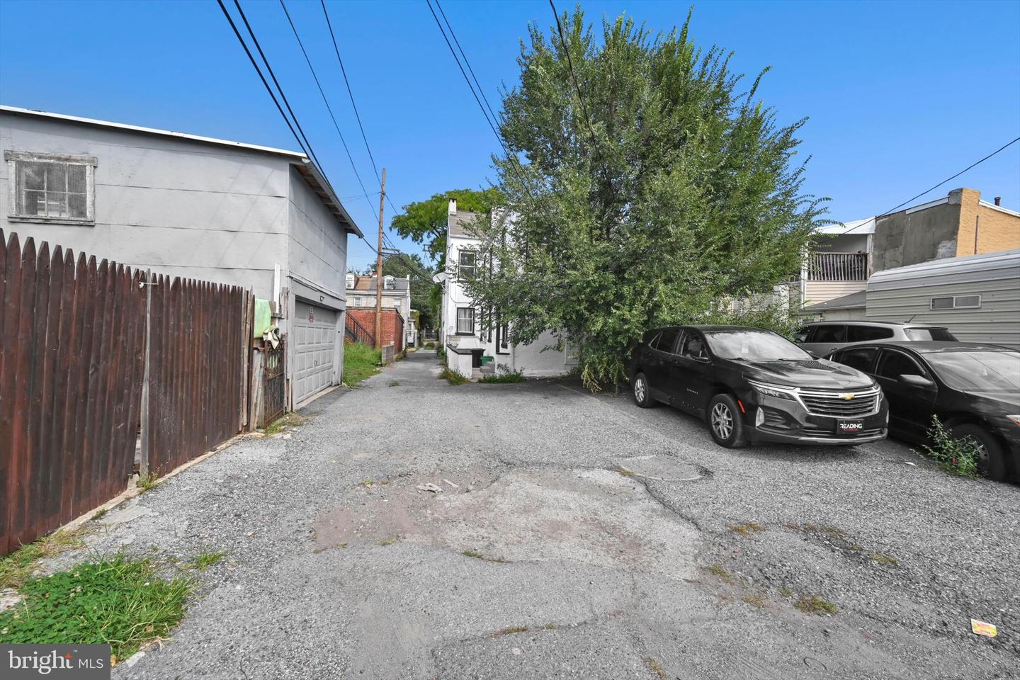 412 Spruce St Property Photo 3