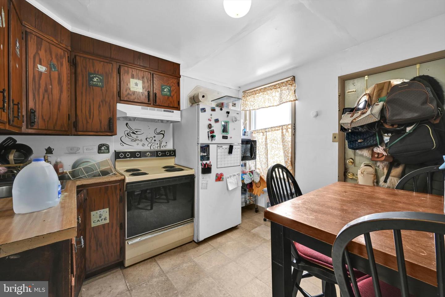 412 Spruce St Property Photo 18