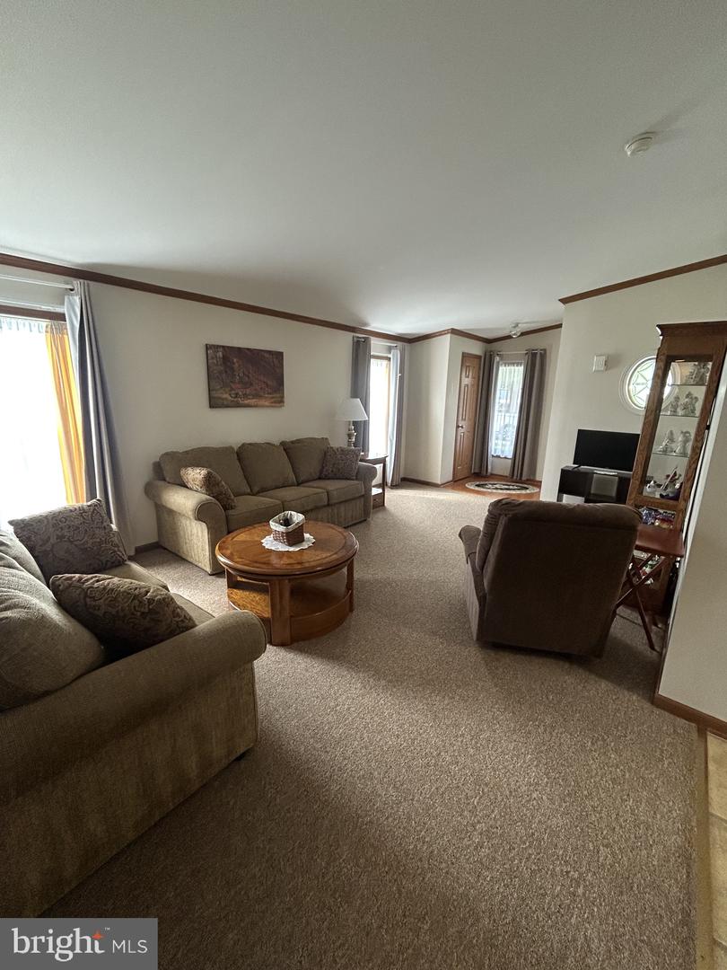 122 Random Rd Property Photo 2