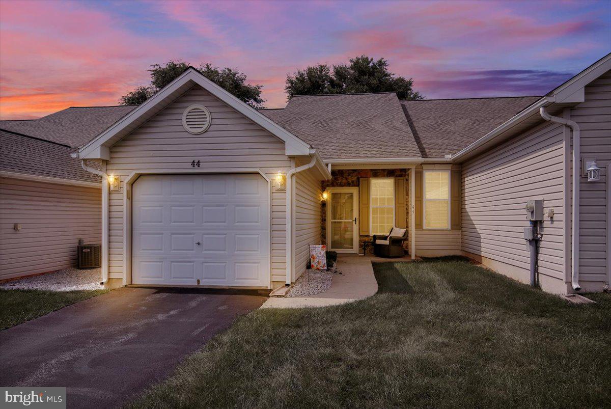 44 Turning Leaf Way Property Photo 1