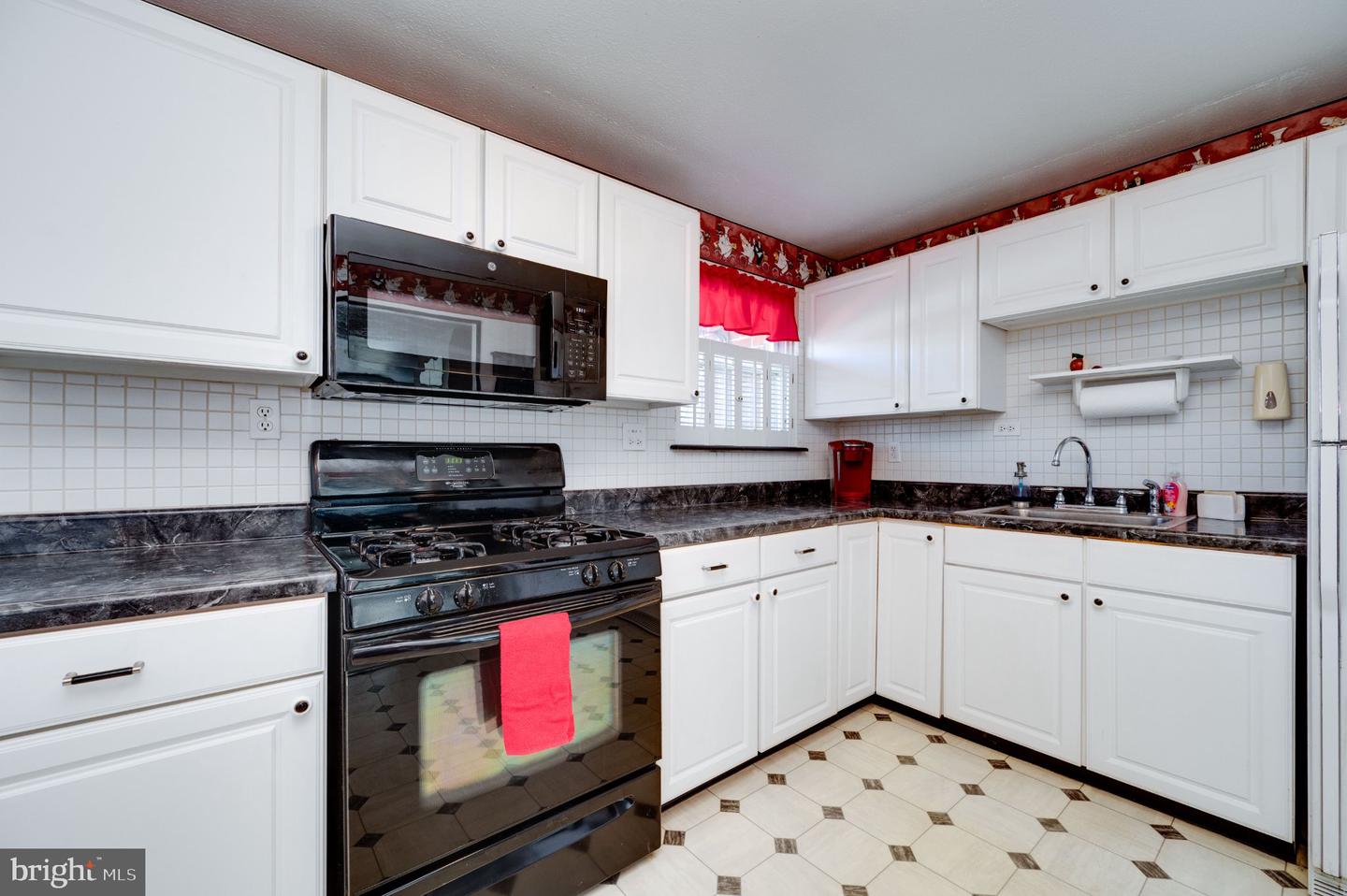 1819 Liberty Ave Property Photo 15