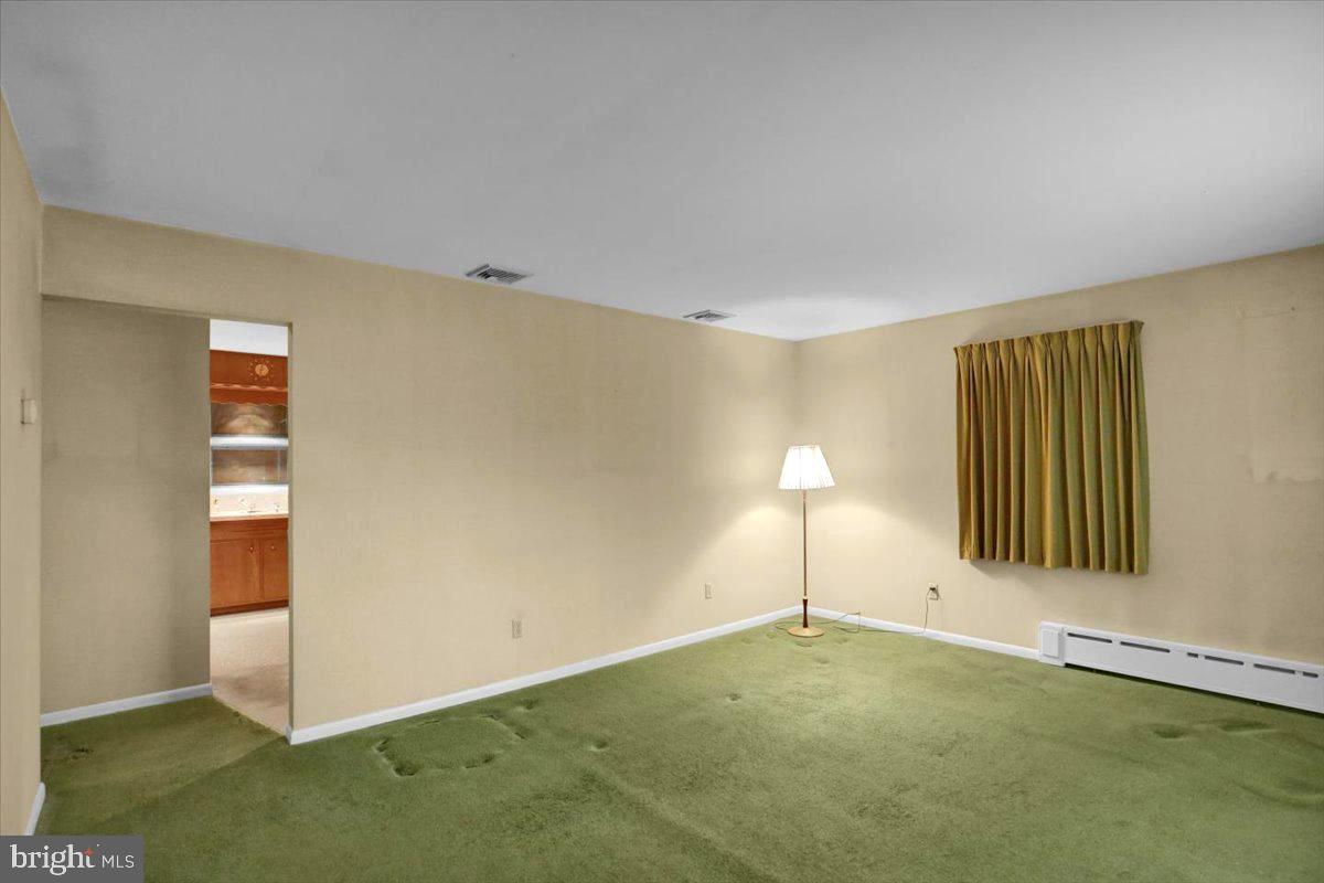 5306 E Lorane Rd Property Photo 4
