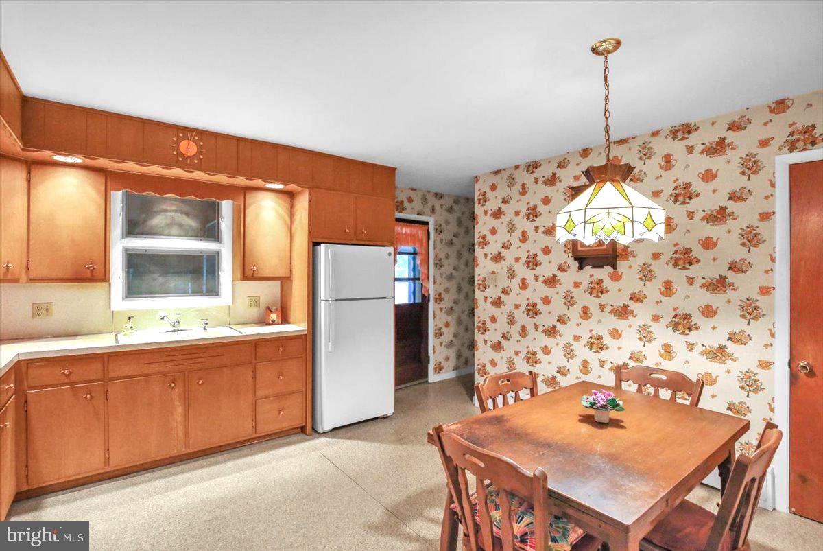 5306 E Lorane Rd Property Photo 6