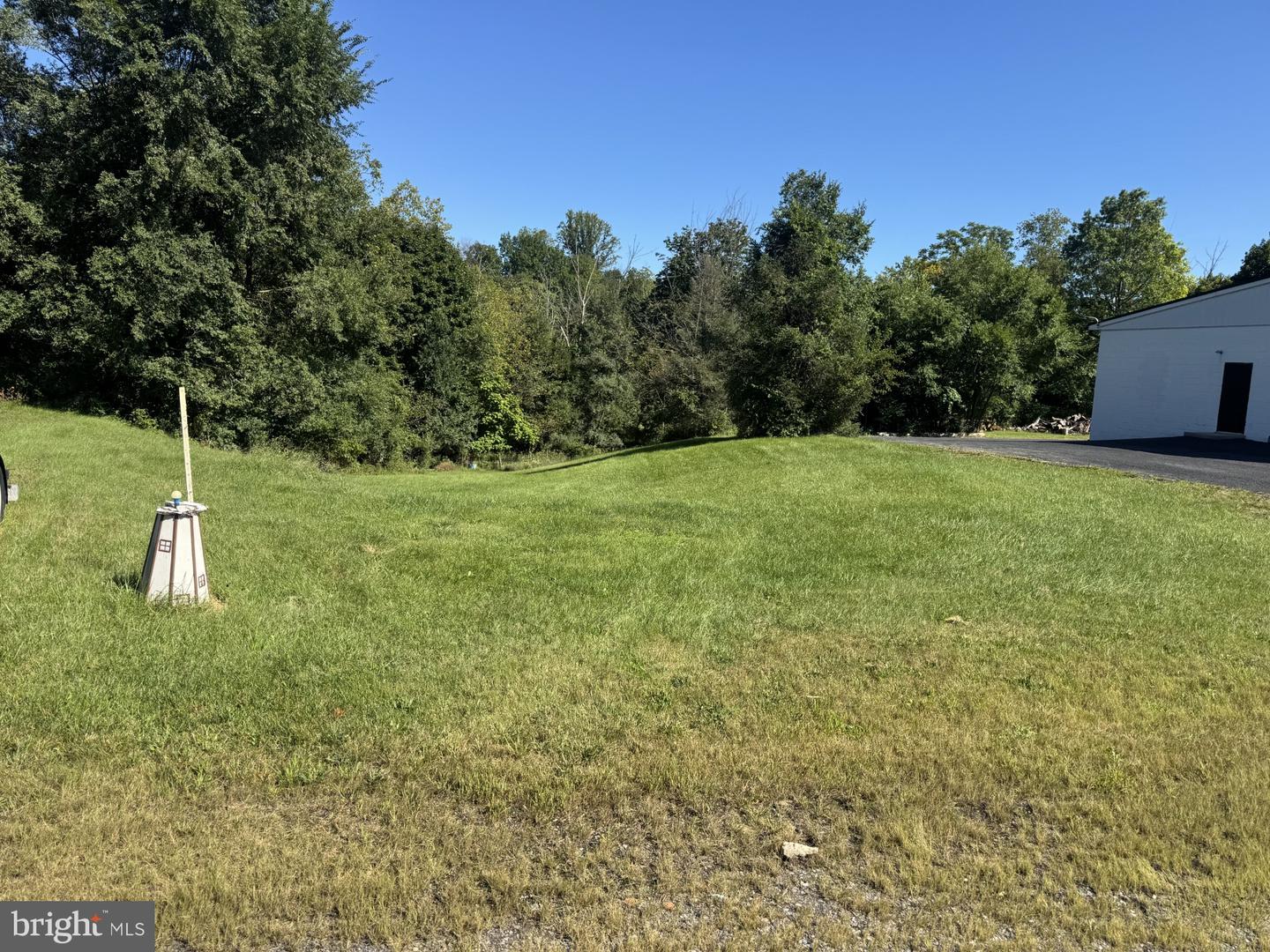 419 Moss Aly Property Photo 20