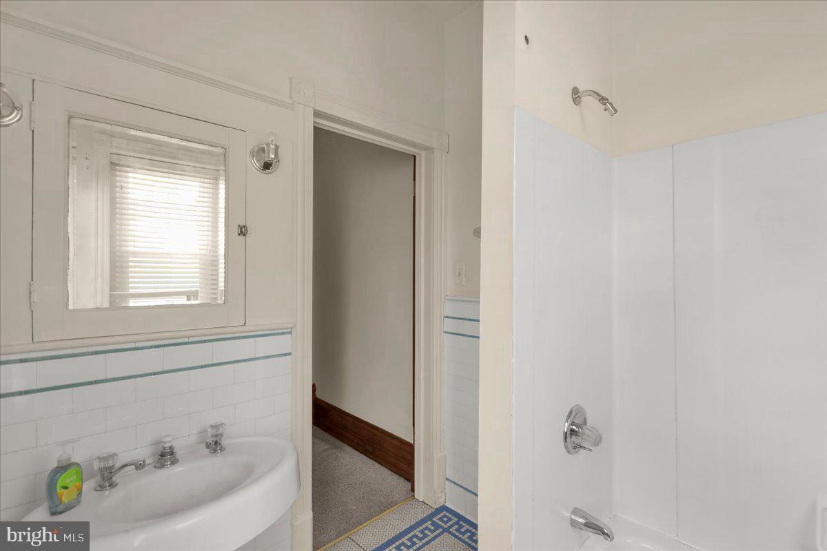 301 W Lancaster Ave Property Photo 27