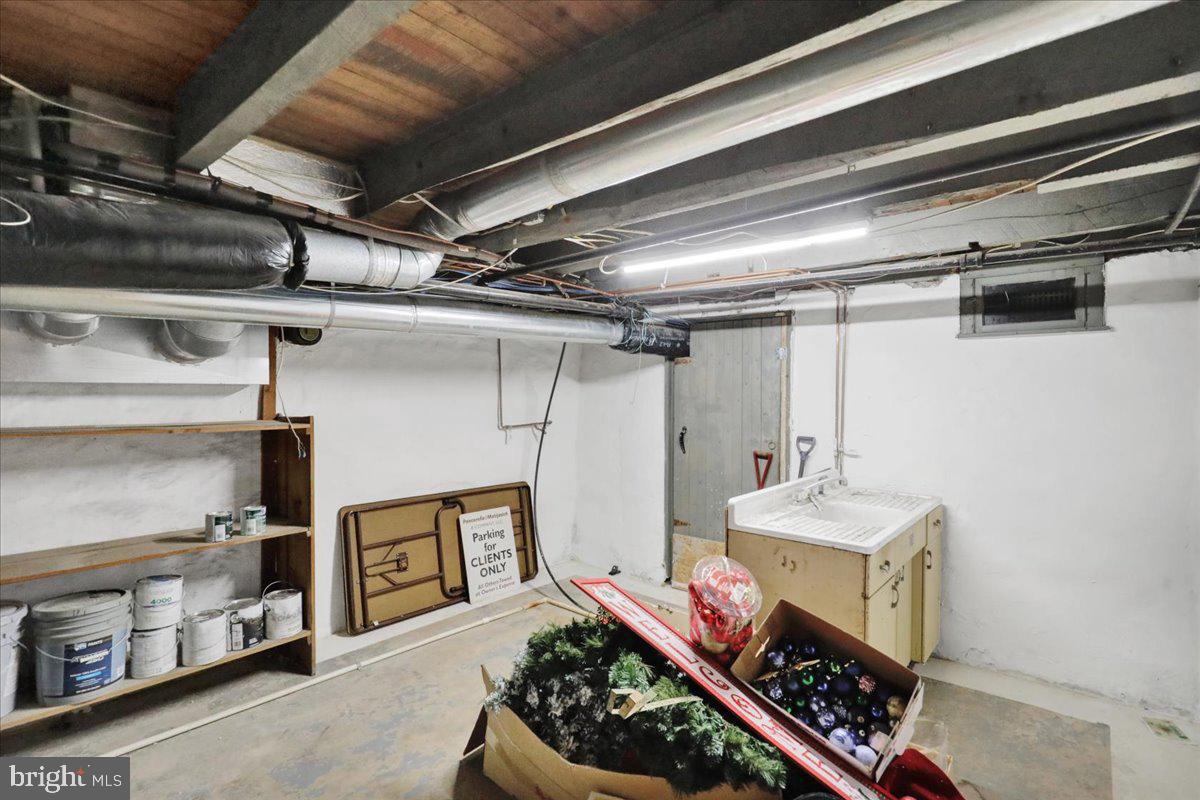 301 W Lancaster Ave Property Photo 33