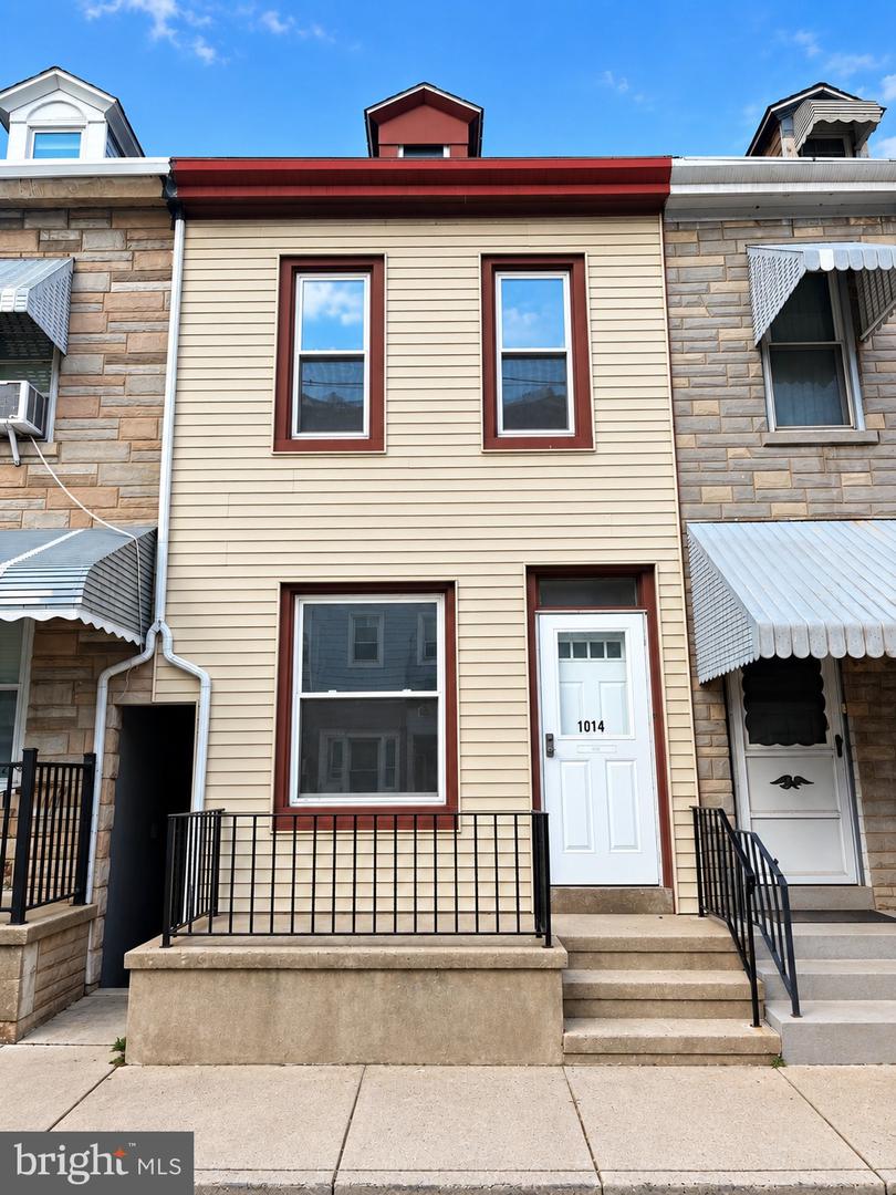 1014 Moss St Property Photo 1