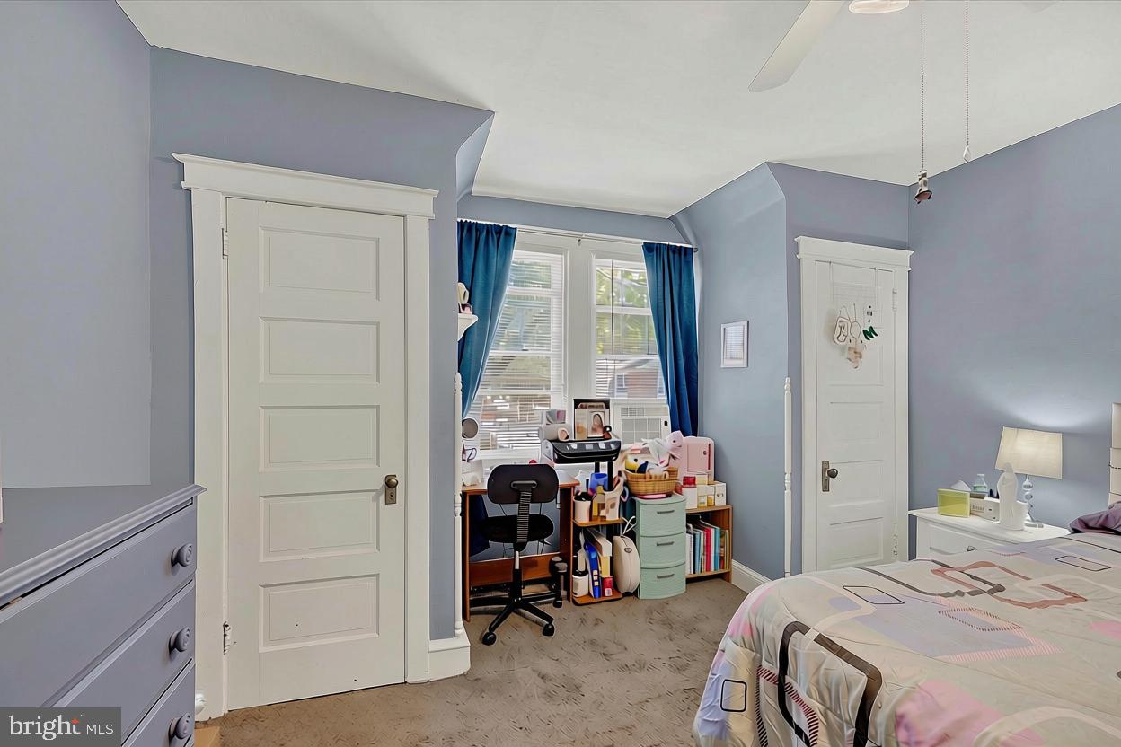 1514 Locust St Property Photo 15