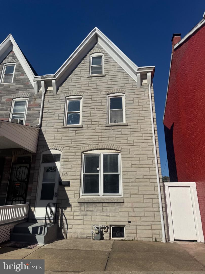 1224 Mulberry St Property Photo 1