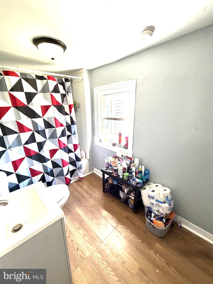 1036 Cotton St Property Photo 6
