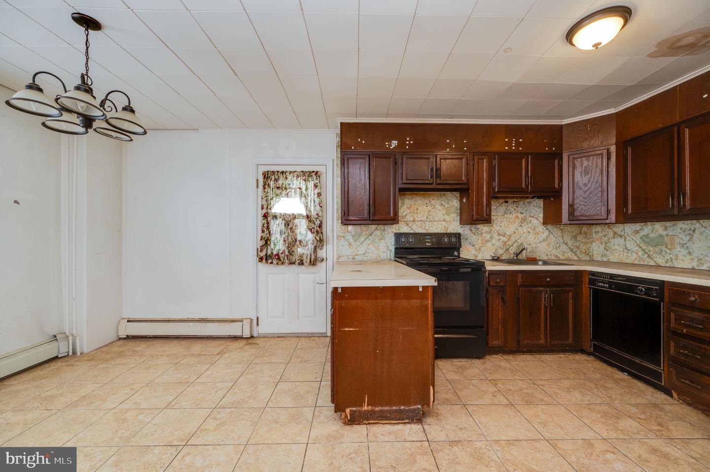 434 Morgantown Rd Property Photo 11