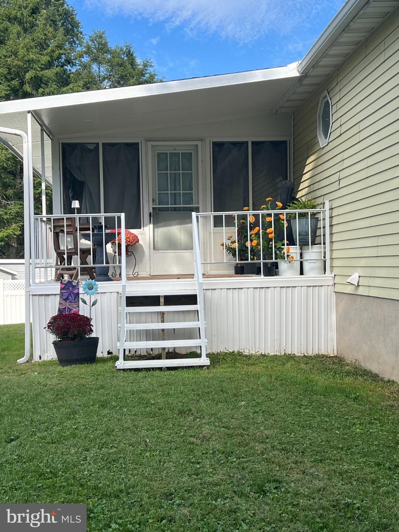 418 Good Ave Property Photo 5