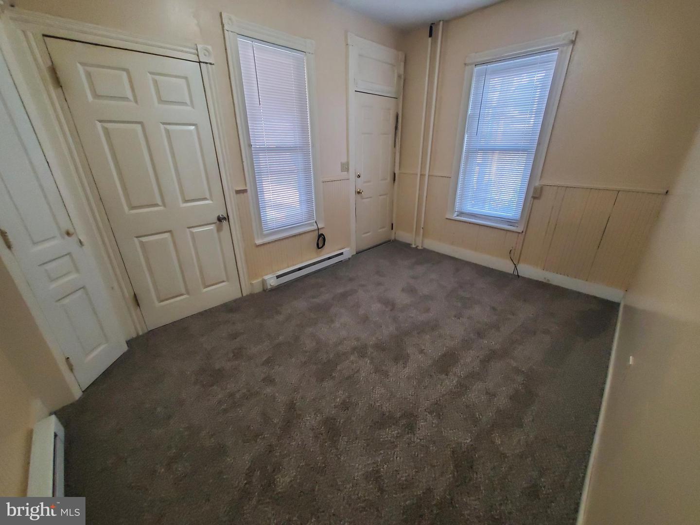 638 N 2nd St #1 Property Photo 9