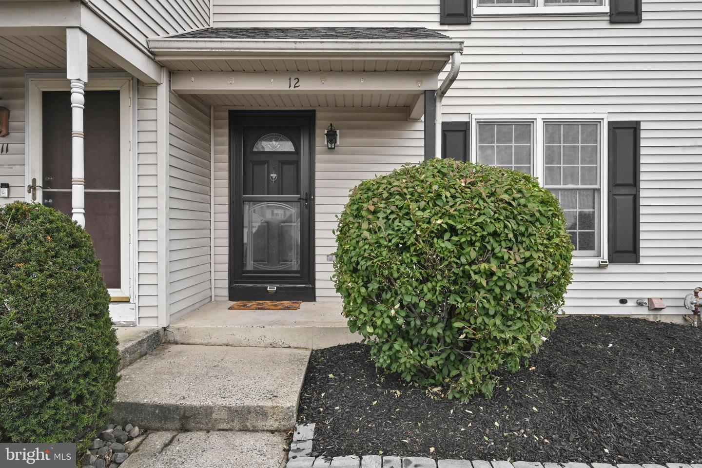 12 Broadwinge Cir Property Photo 4