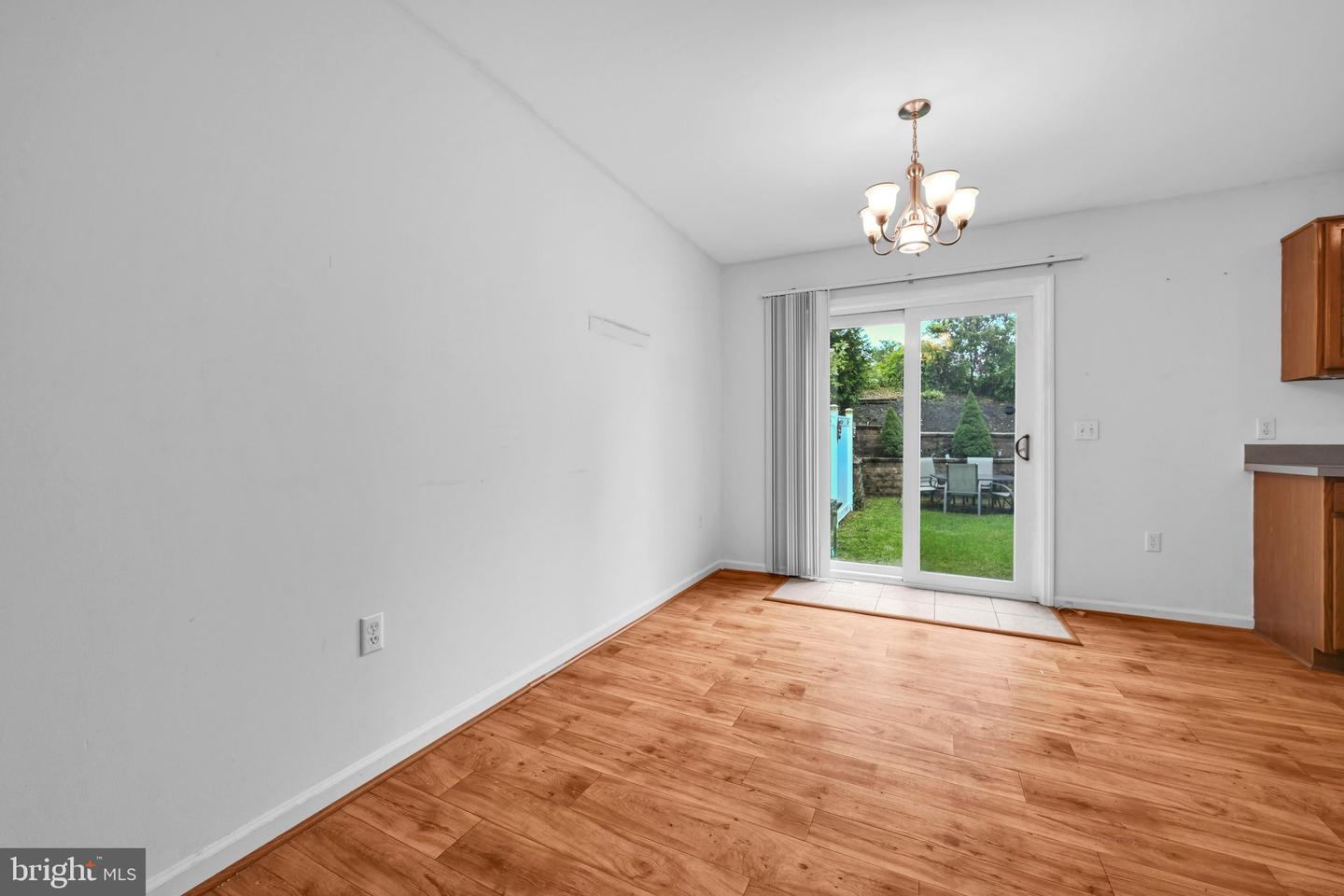 12 Broadwinge Cir Property Photo 8