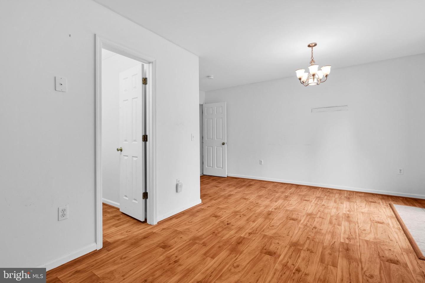 12 Broadwinge Cir Property Photo 9