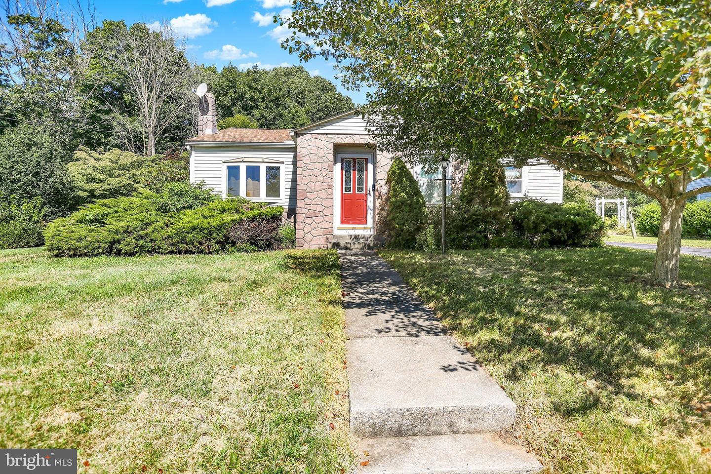 44 Alsace Ave Property Photo 1