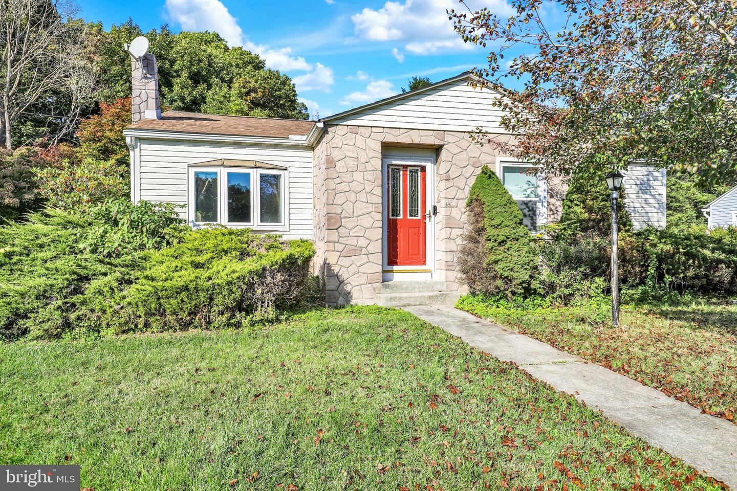 44 Alsace Ave Property Photo 6