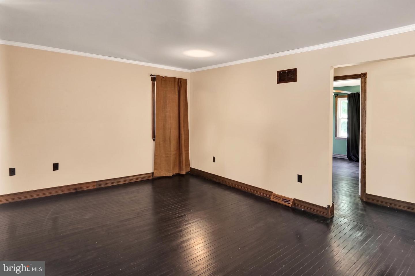 44 Alsace Ave Property Photo 10