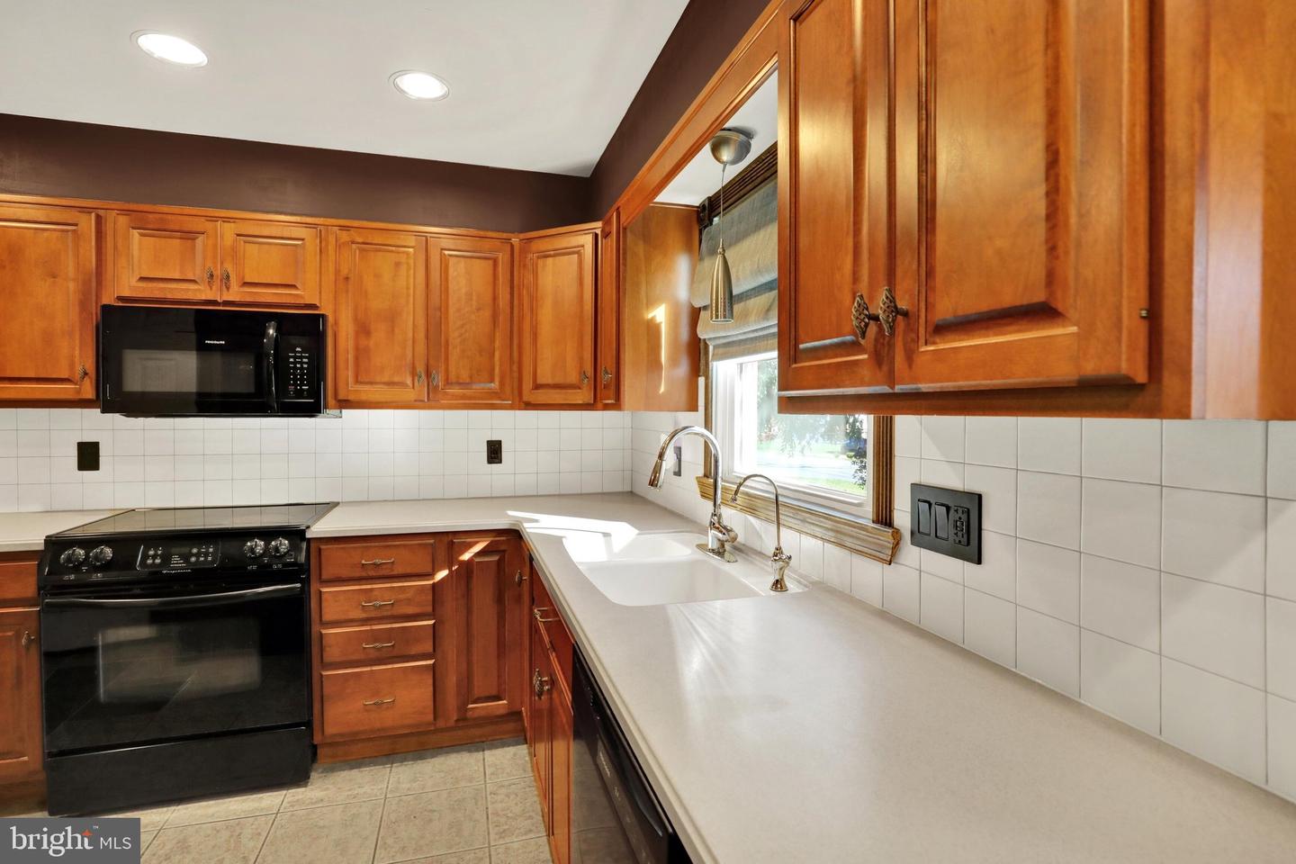 44 Alsace Ave Property Photo 14