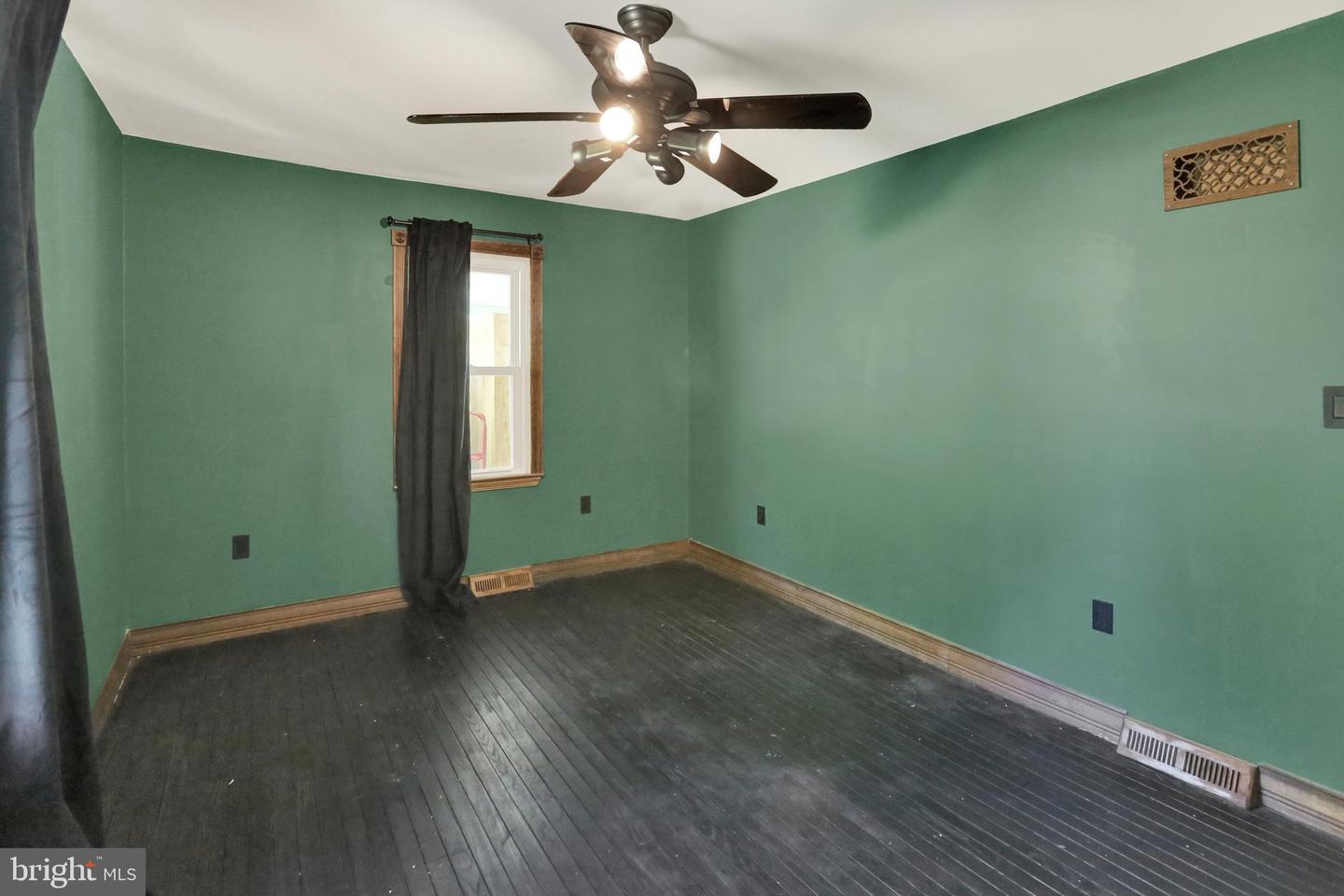 44 Alsace Ave Property Photo 17