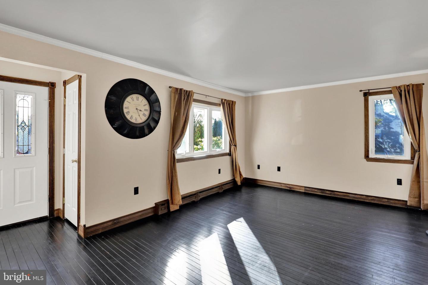 44 Alsace Ave Property Photo 20