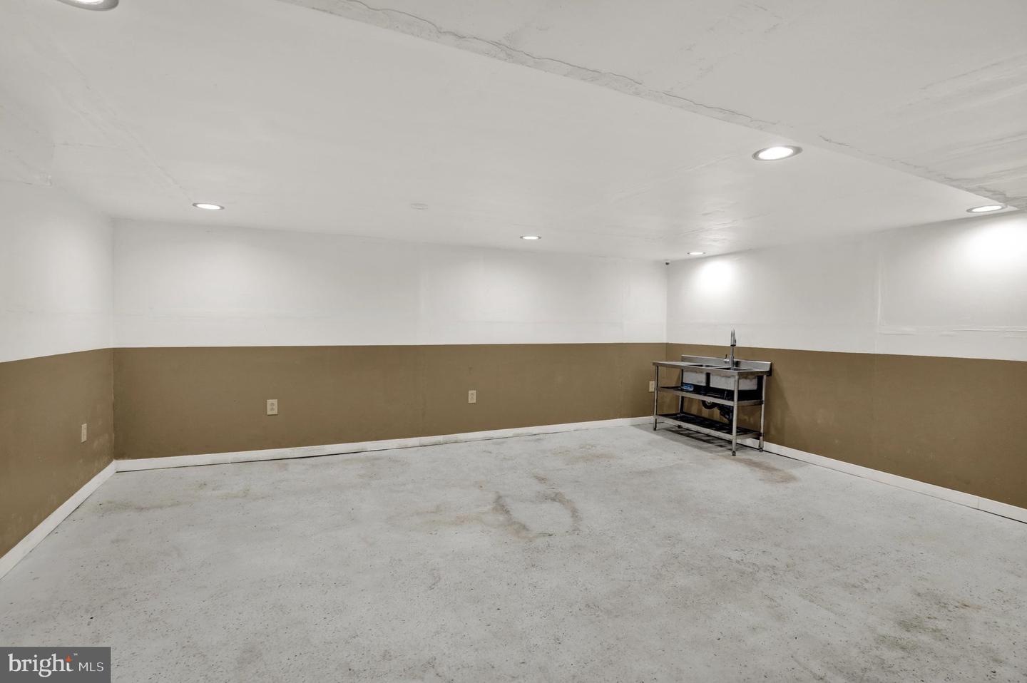 44 Alsace Ave Property Photo 31
